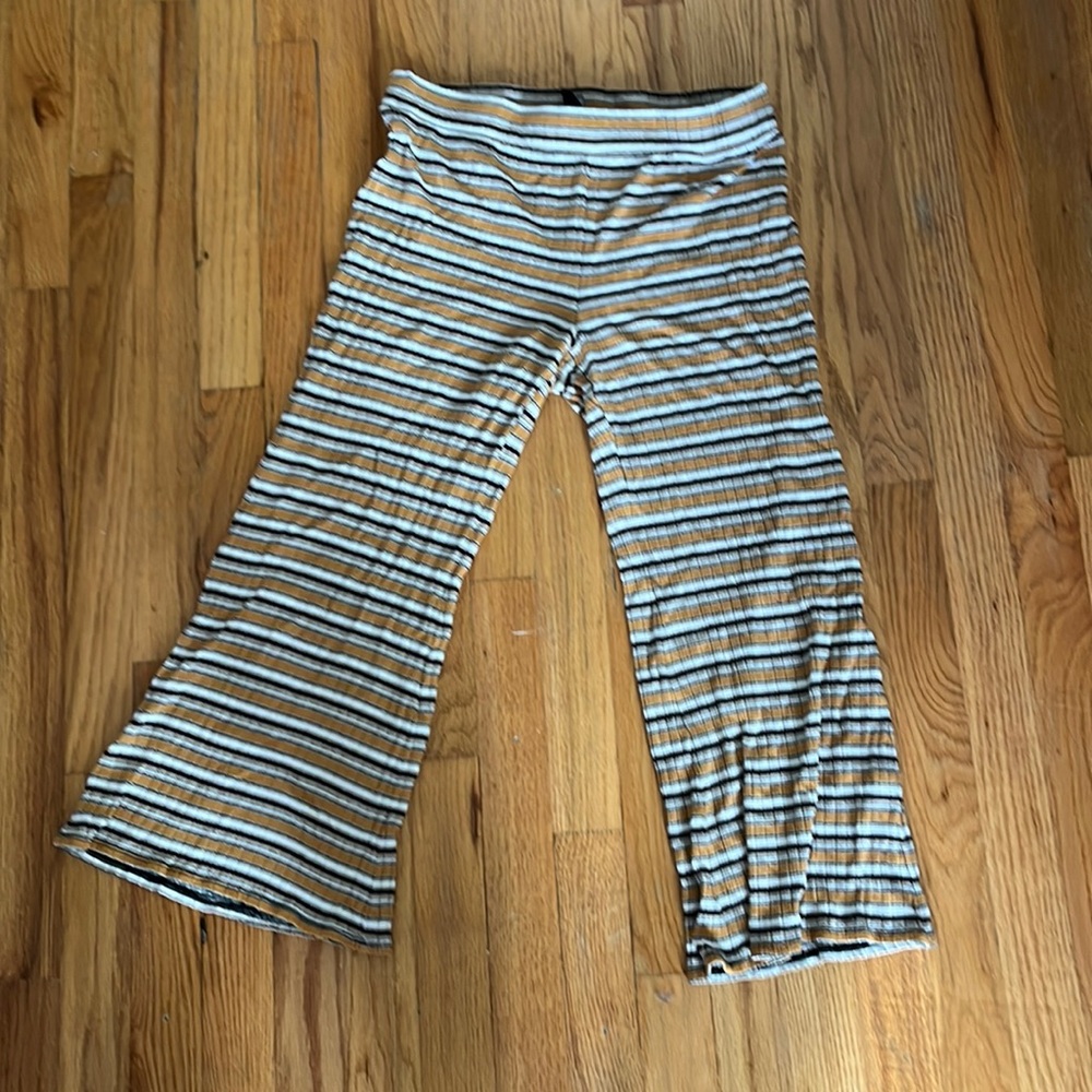 Volcom Yellow/ White/ Black Ribbed Striped Cropped Pants- M
